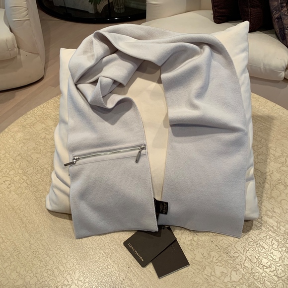 Louis Vuitton Accessories - Louis Vuitton Cashmere Zip Pocket Scarf/Wrap